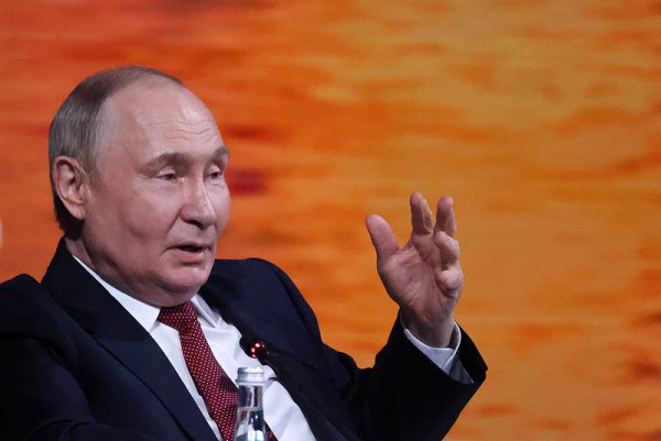 A股策略 伊朗是否拥有核武能力 俄美领导人同日作出相反表态